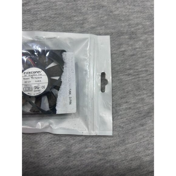 Foxconn DC Brushless Fan Model PV763DJ4 0.18A 3 Wire 80x25mm - Picture 4 of 7